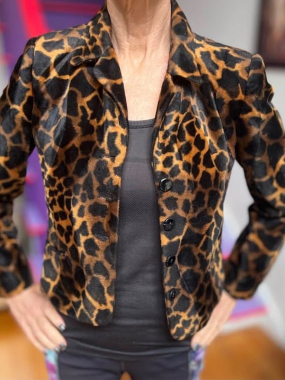 leopard print Chic cropped jacket by Harvé Benard.